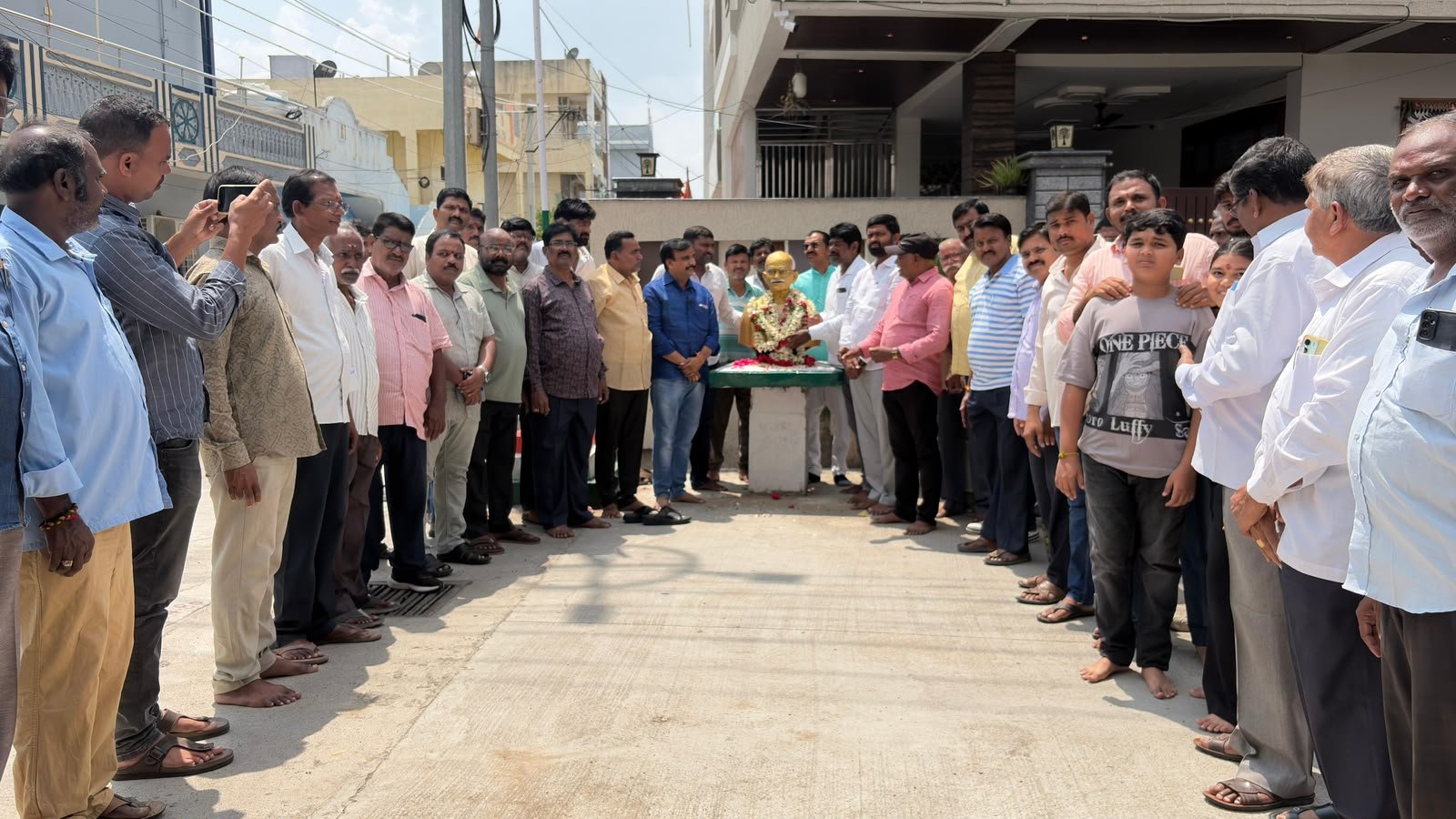 అబ్బనీకుంటలో ఘనంగా గాంధీ జయంతి వేడుకలు